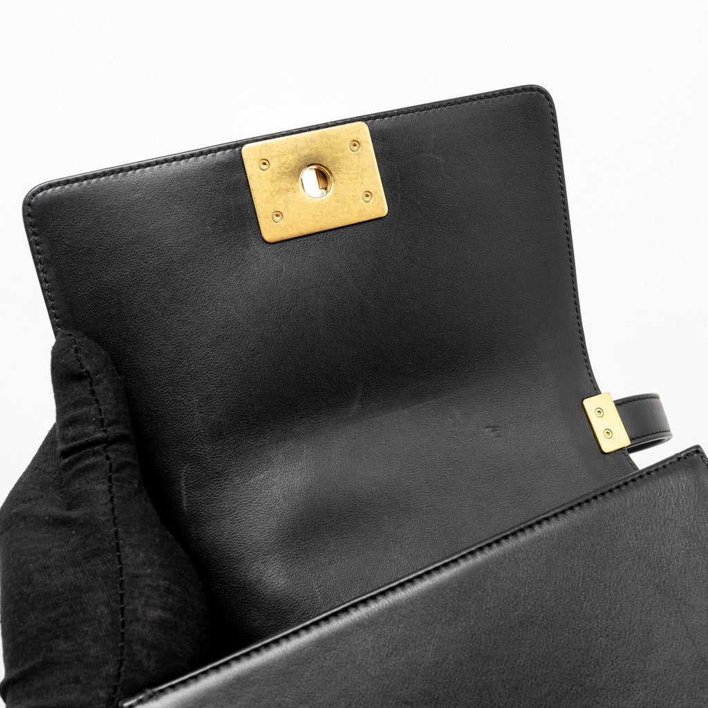 chanel-small-boy-bag-calfskin-black-ghw-microchip-copy-2