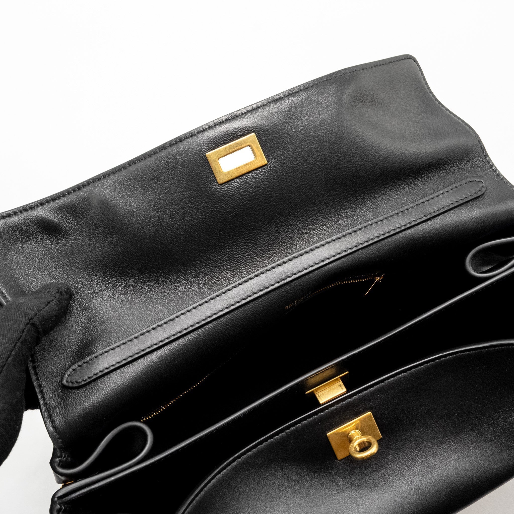 balenciaga-medium-rodeo-handbag-smooth-calfskin-black-ghw