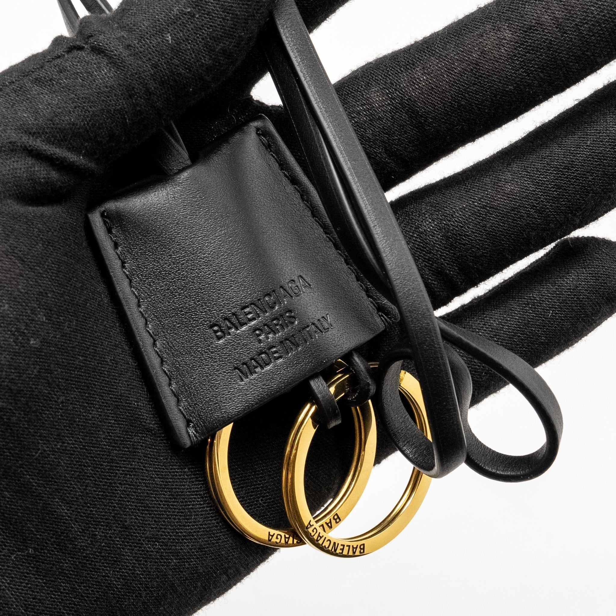balenciaga-medium-rodeo-handbag-smooth-calfskin-black-ghw