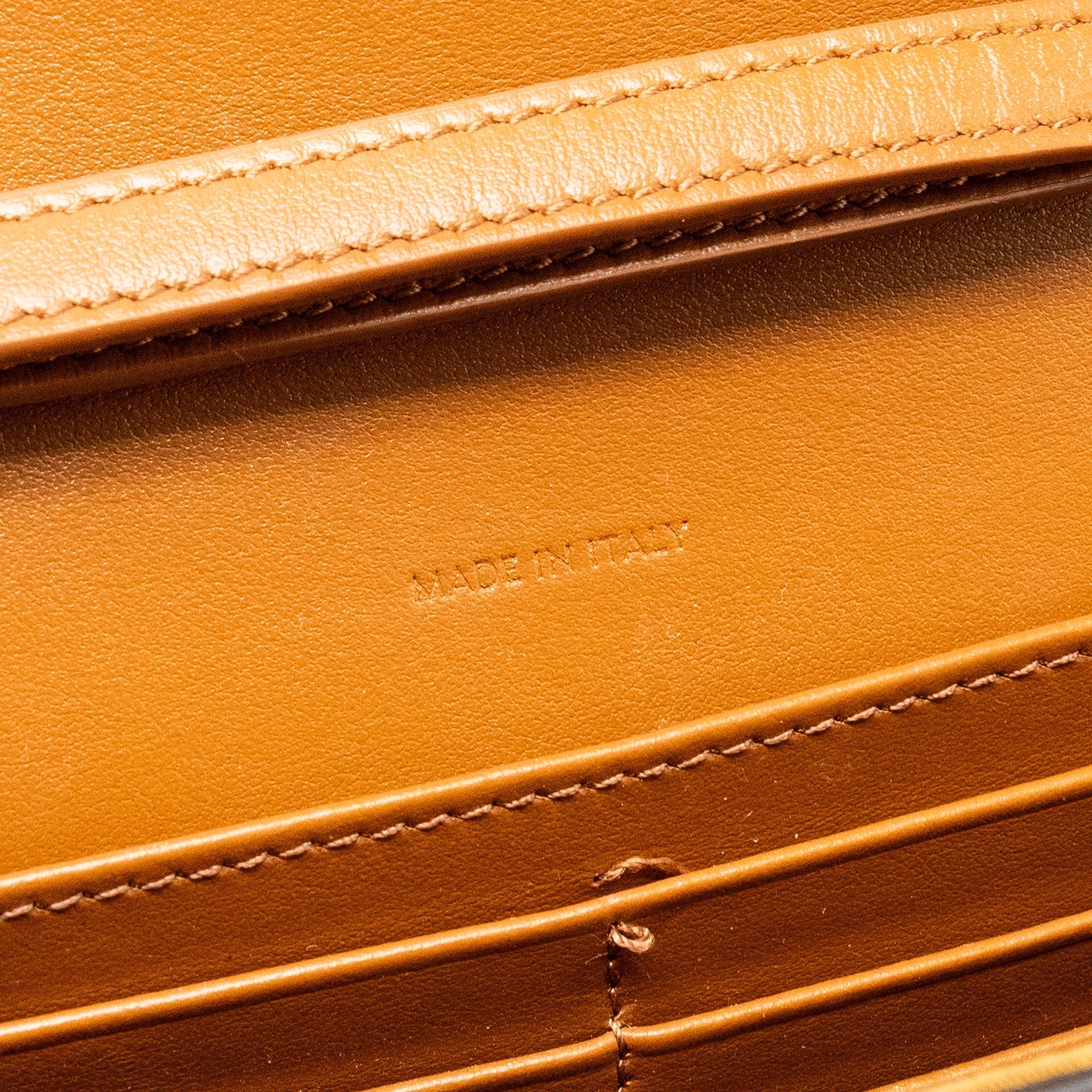 celine-wallet-on-chain-margo-triomphe-canvas-calfskin-tan-ghw