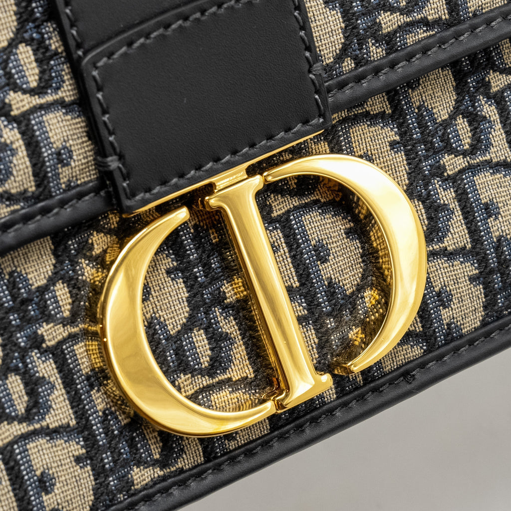 dior-30-montaigne-east-west-bag-with-chain-oblique-jacquard-blue-ghw-1