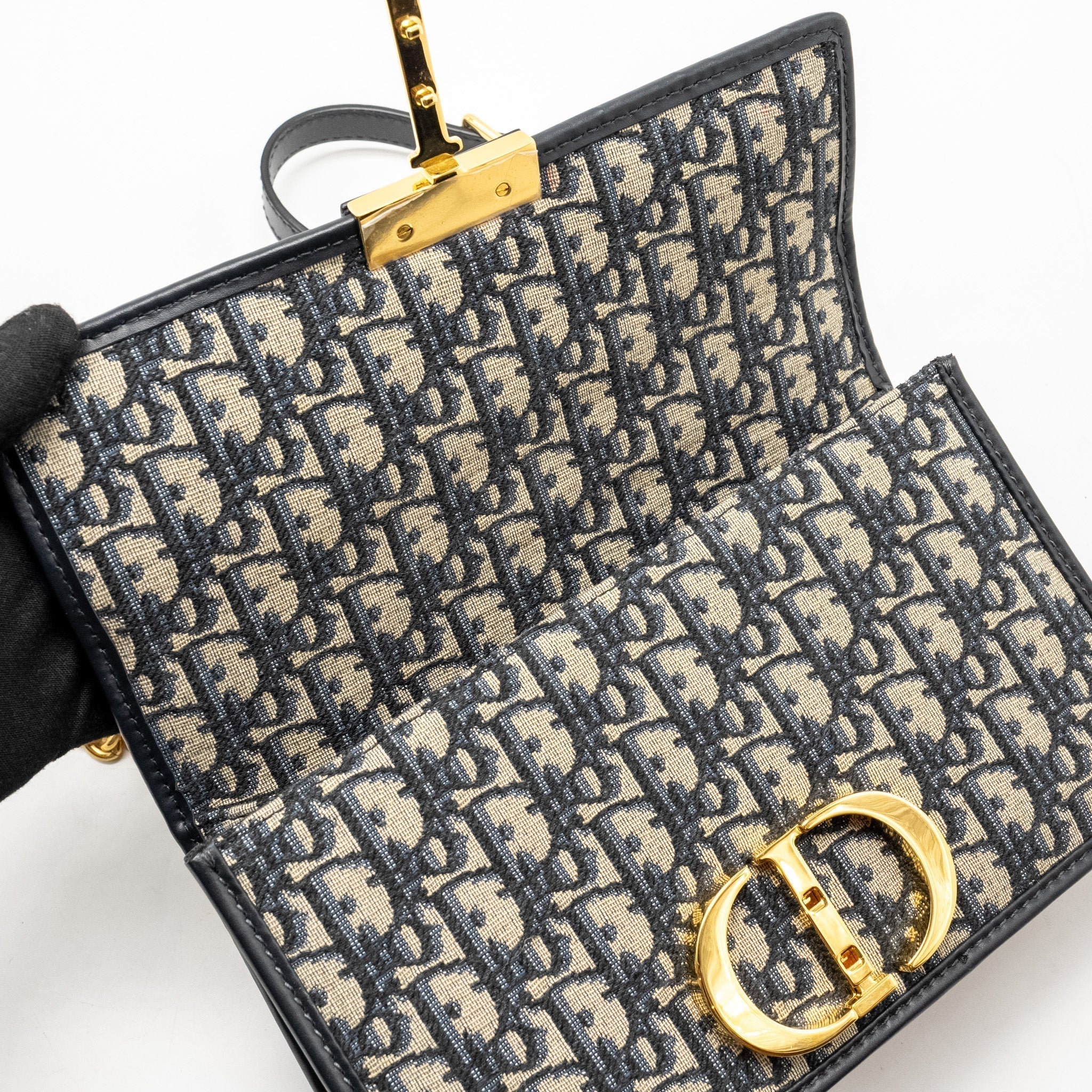 dior-30-montaigne-east-west-bag-with-chain-oblique-jacquard-blue-ghw-1
