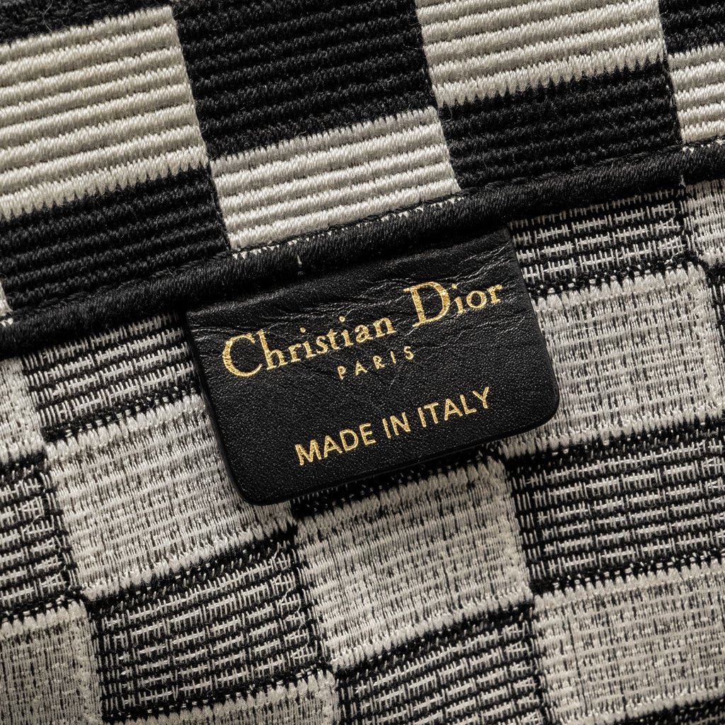 dior-large-book-tote-embroidered-canvas-black-white
