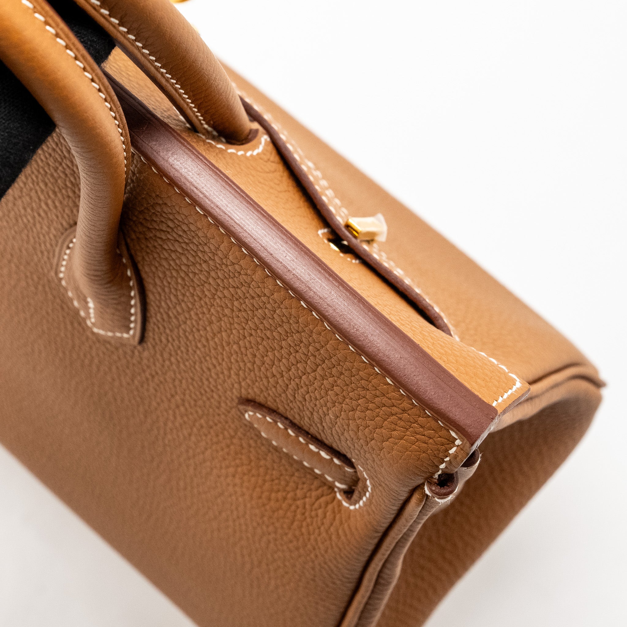 birkin-25-togo-gold-ghw-stamp-b