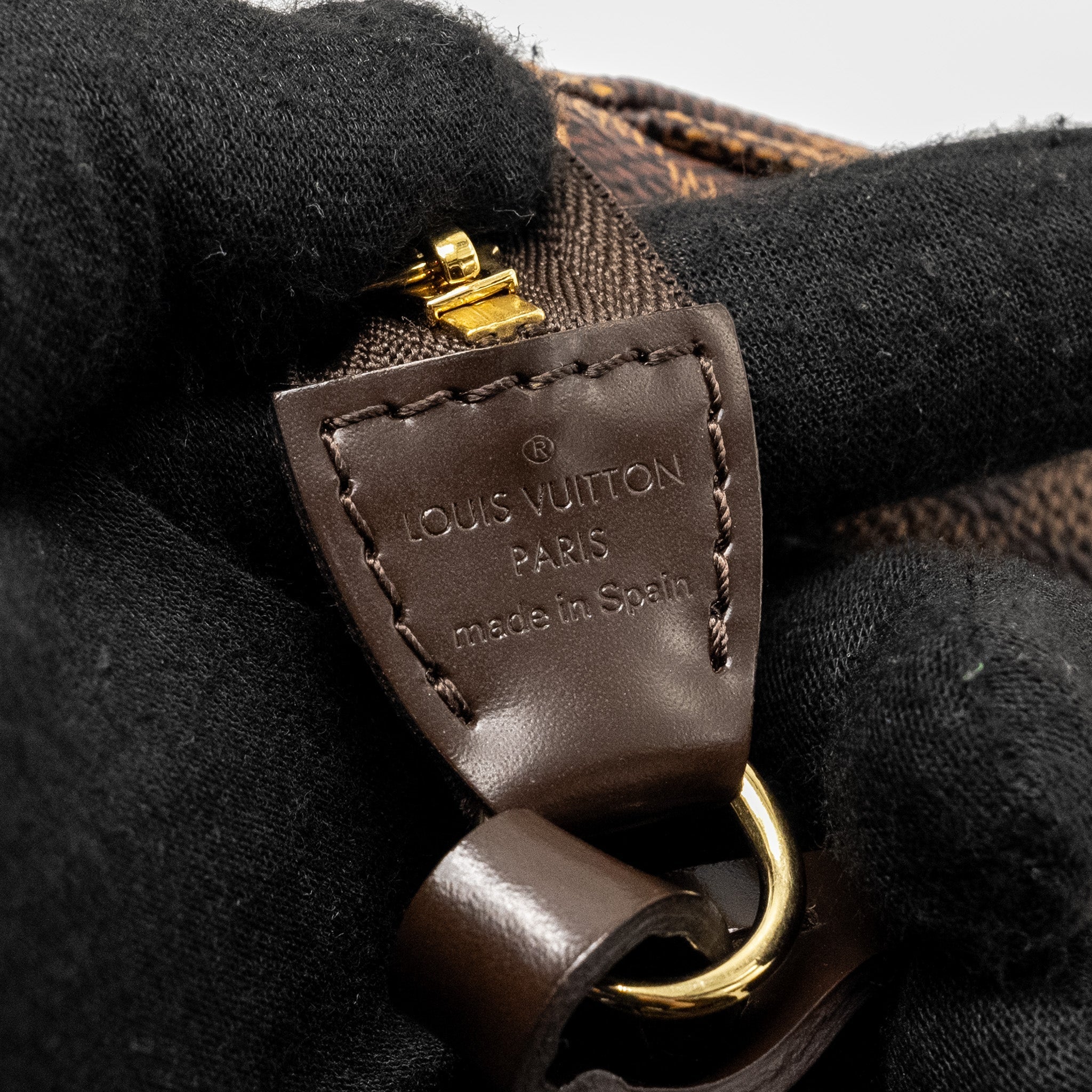 louis-vuitton-pochette-accessoires-damier-ebene-canvas-ghw