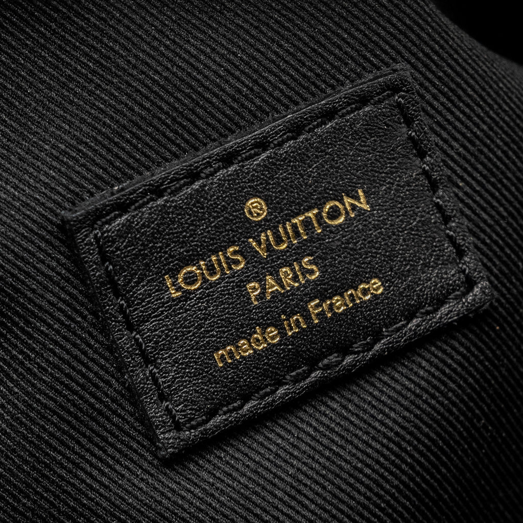 louis-vuitton-new-wave-bumbag-calfskin-black-ghw