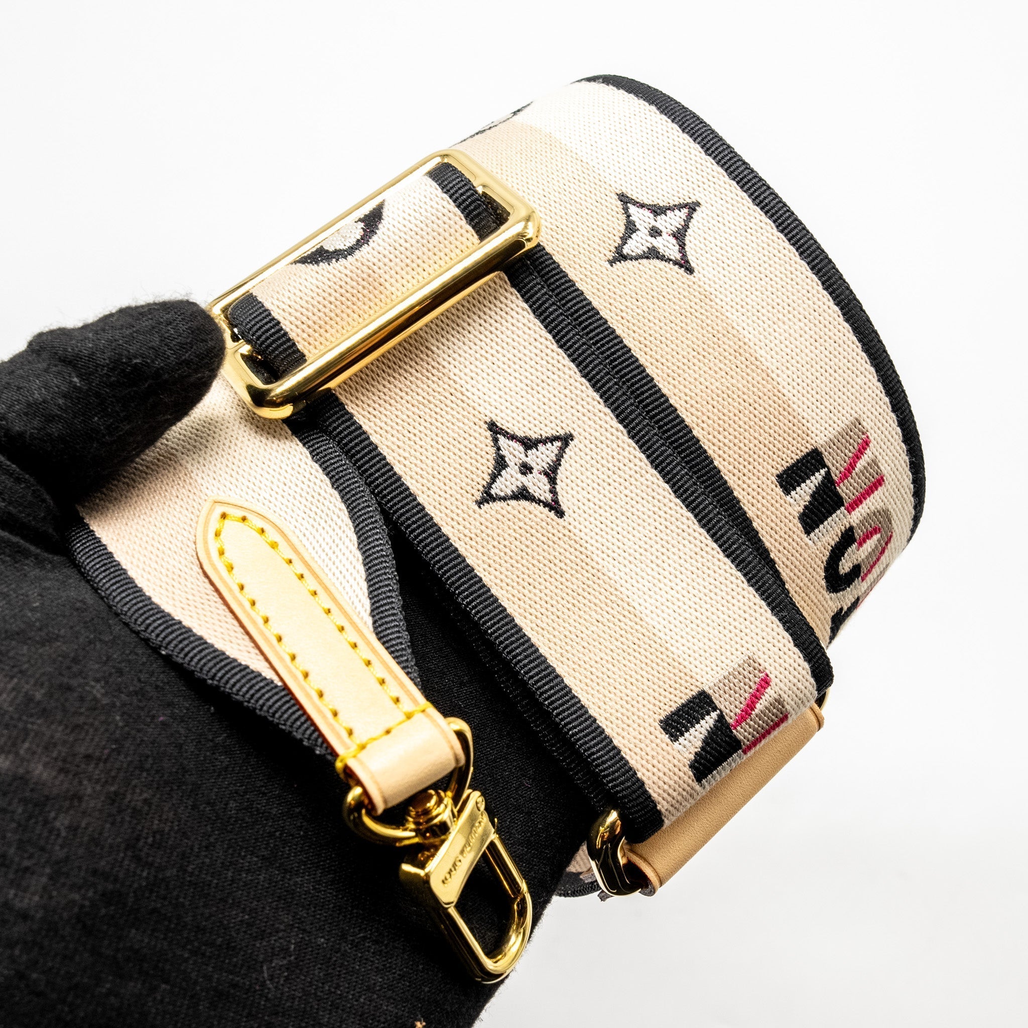 louis-vuitton-speedy-bandouliere-20-monogram-canvas-black-strap-ghw-2