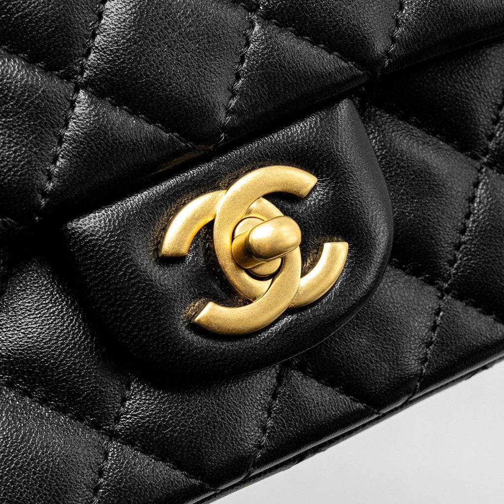 chanel-24k-pearl-crush-mini-rectangular-flap-bag-shiny-lambskin-black-ghw-microchip-copy-1