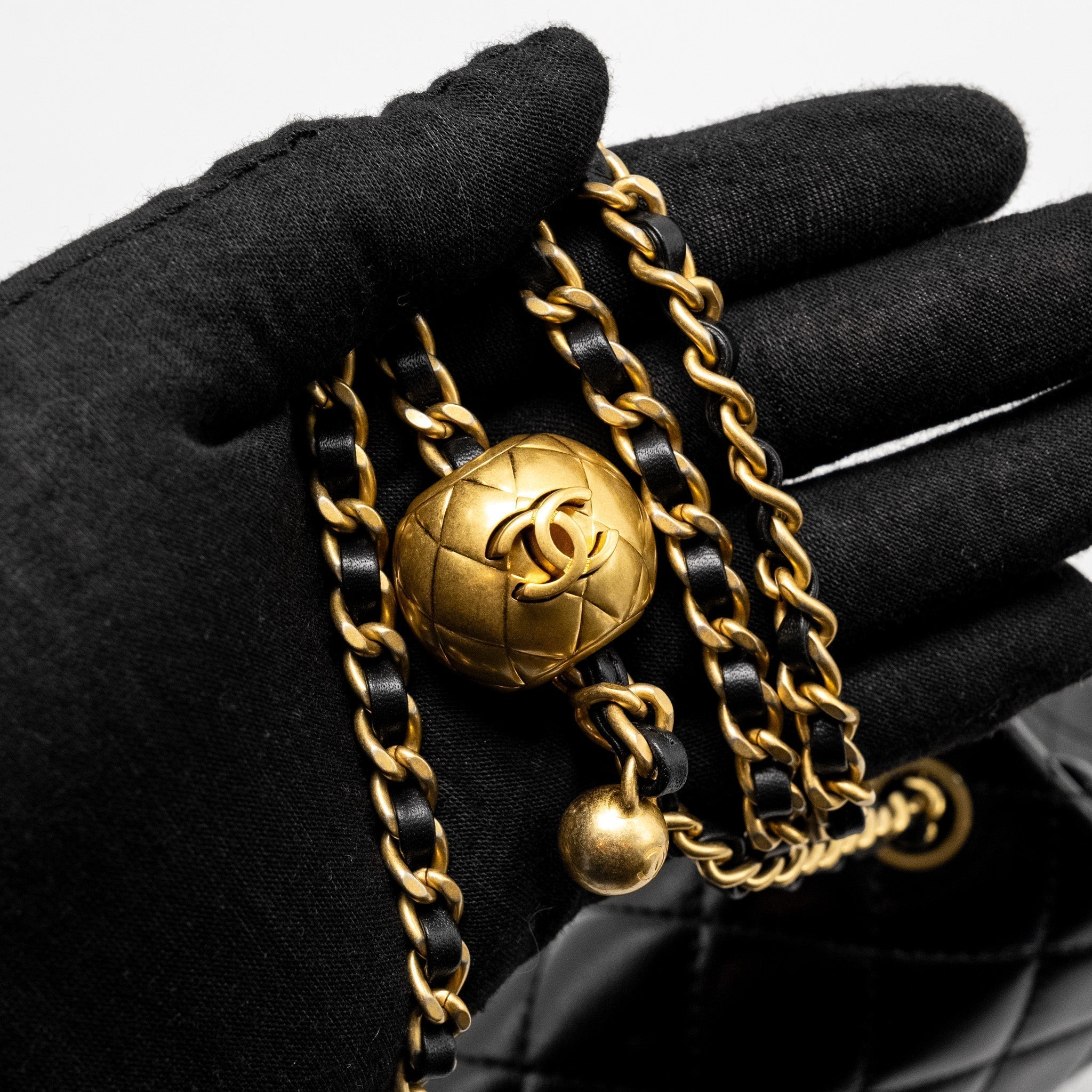 chanel-24k-pearl-crush-mini-rectangular-flap-bag-shiny-lambskin-black-ghw-microchip-copy-1