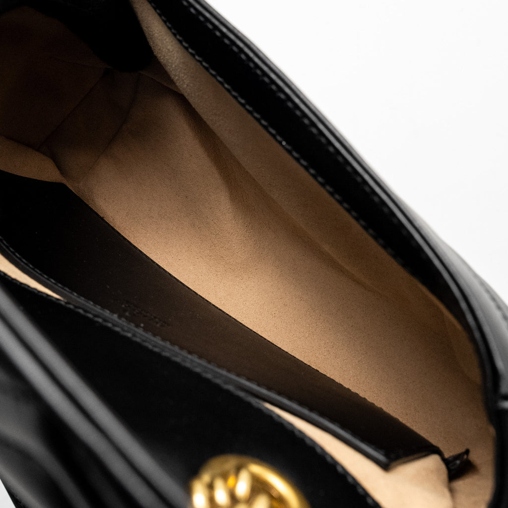 gucci-mini-gg-marmont-shoulder-bag-calfskin-black-ghw