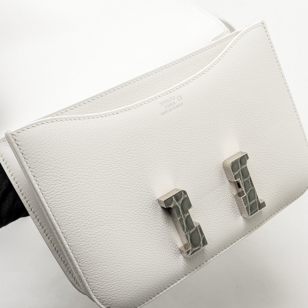 hermes-mini-constance-evercolor-alligator-mississippiensis-lisse-buckle-new-white-gris-ciment-shw-stamp-b-copy-1