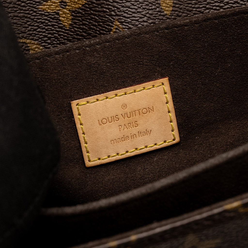 louis-vuitton-pochette-metis-monogram-canvas-ghw-30