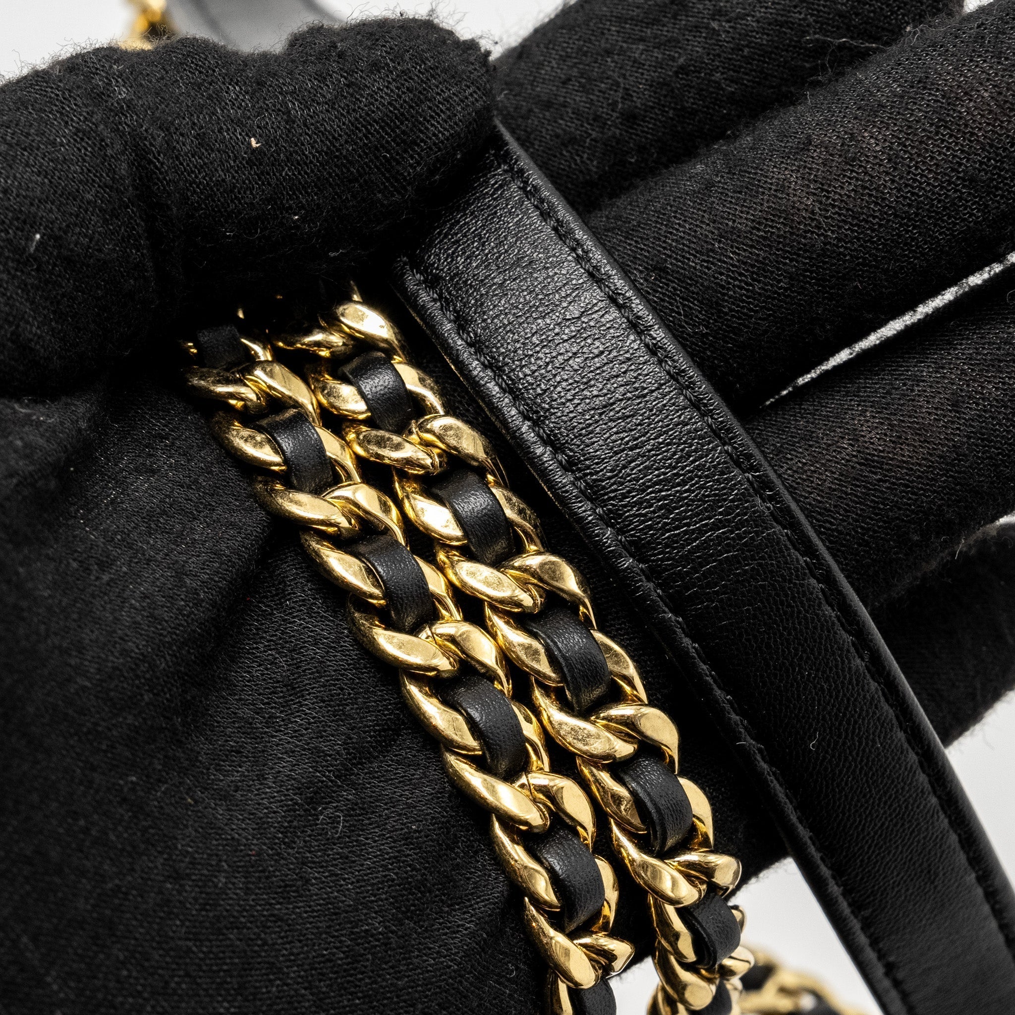 chanel-22b-mini-flap-bag-lambskin-black-ghw-microchip