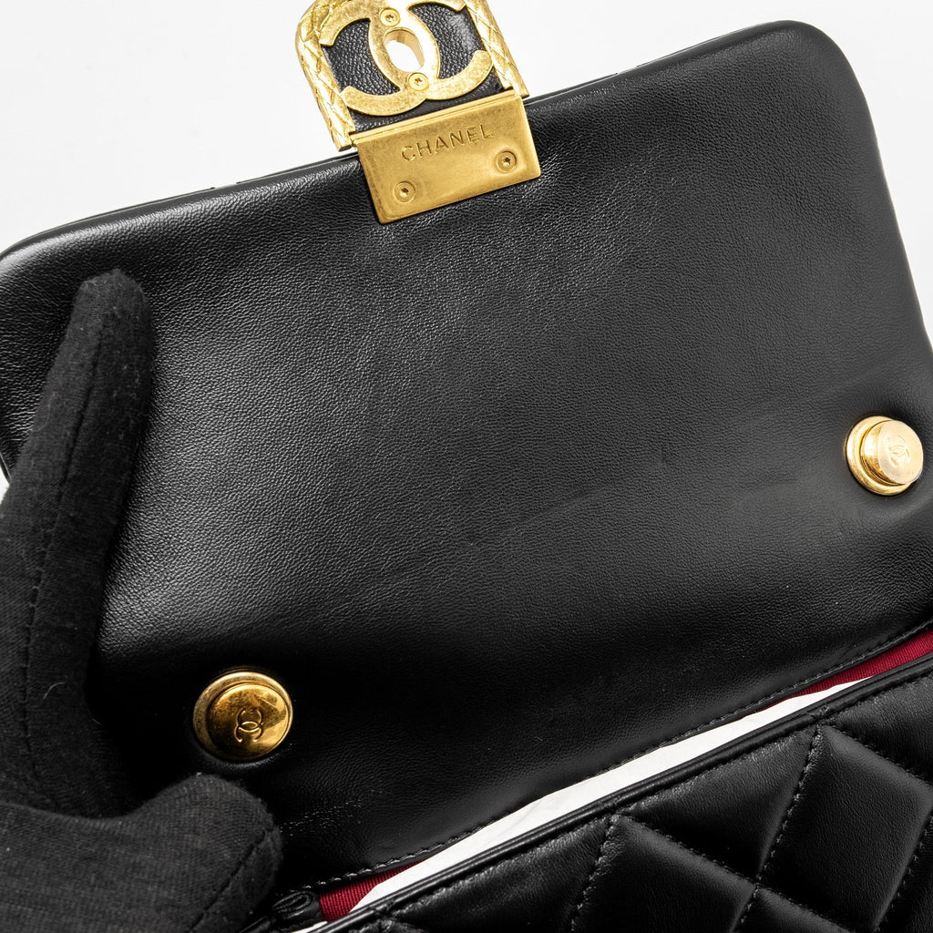 chanel-22b-mini-flap-bag-lambskin-black-ghw-microchip