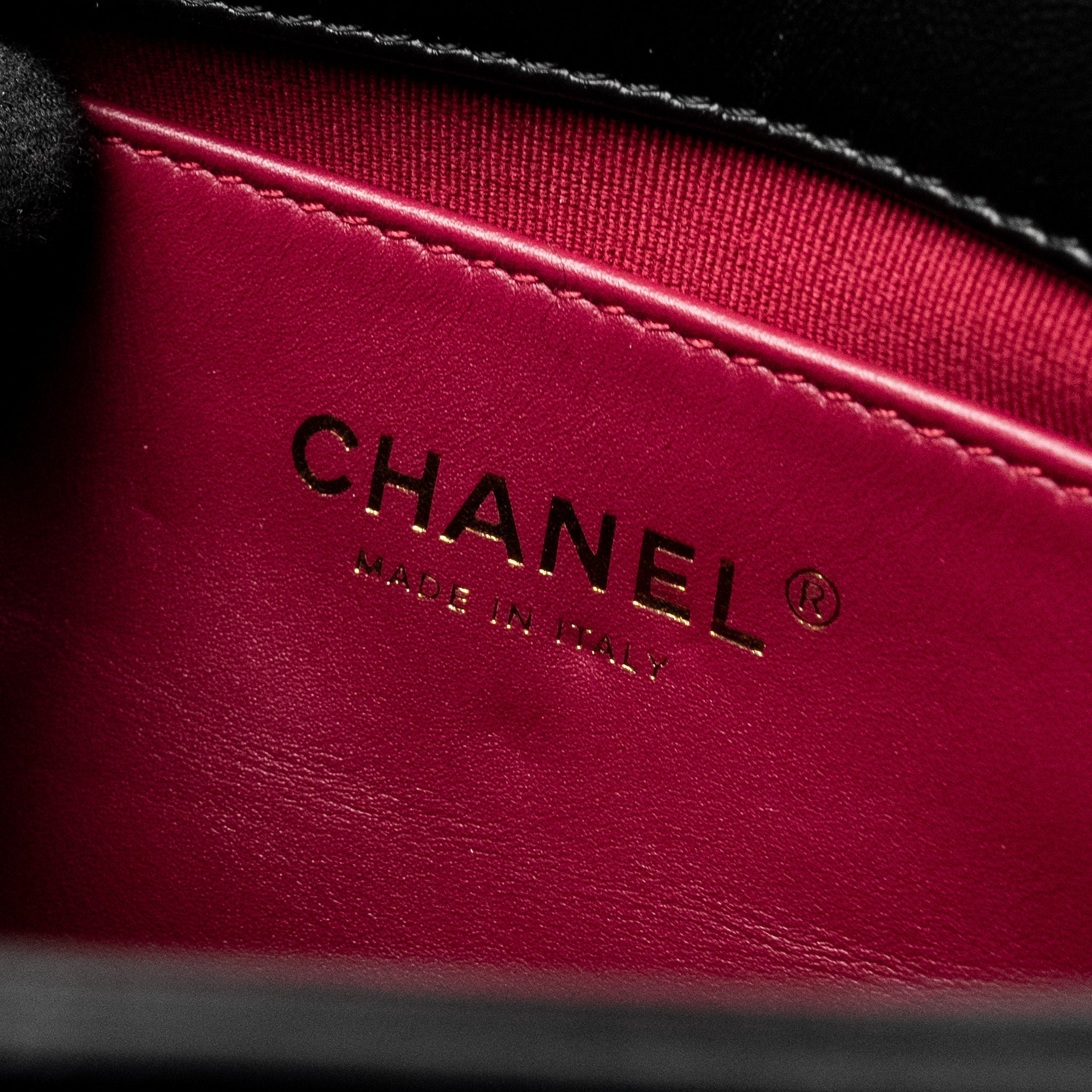chanel-22b-mini-flap-bag-lambskin-black-ghw-microchip