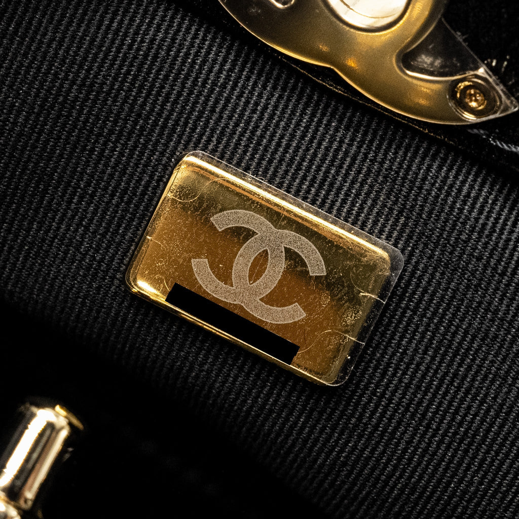 chanel-mini-31-bag-shiny-lambskin-black-lghw-microchip-copy-2