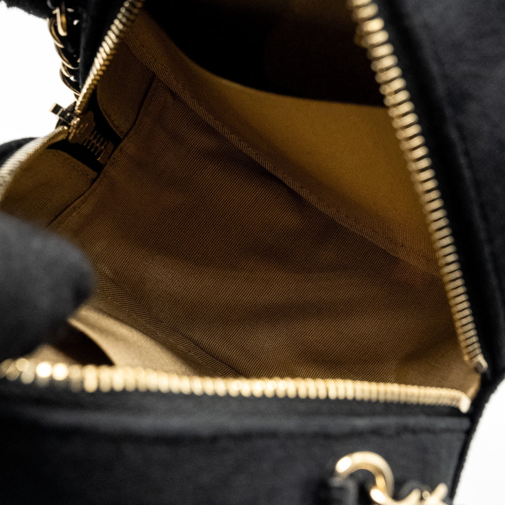 chanel-pearl-crush-round-clutch-quilted-velvet-black-lghw