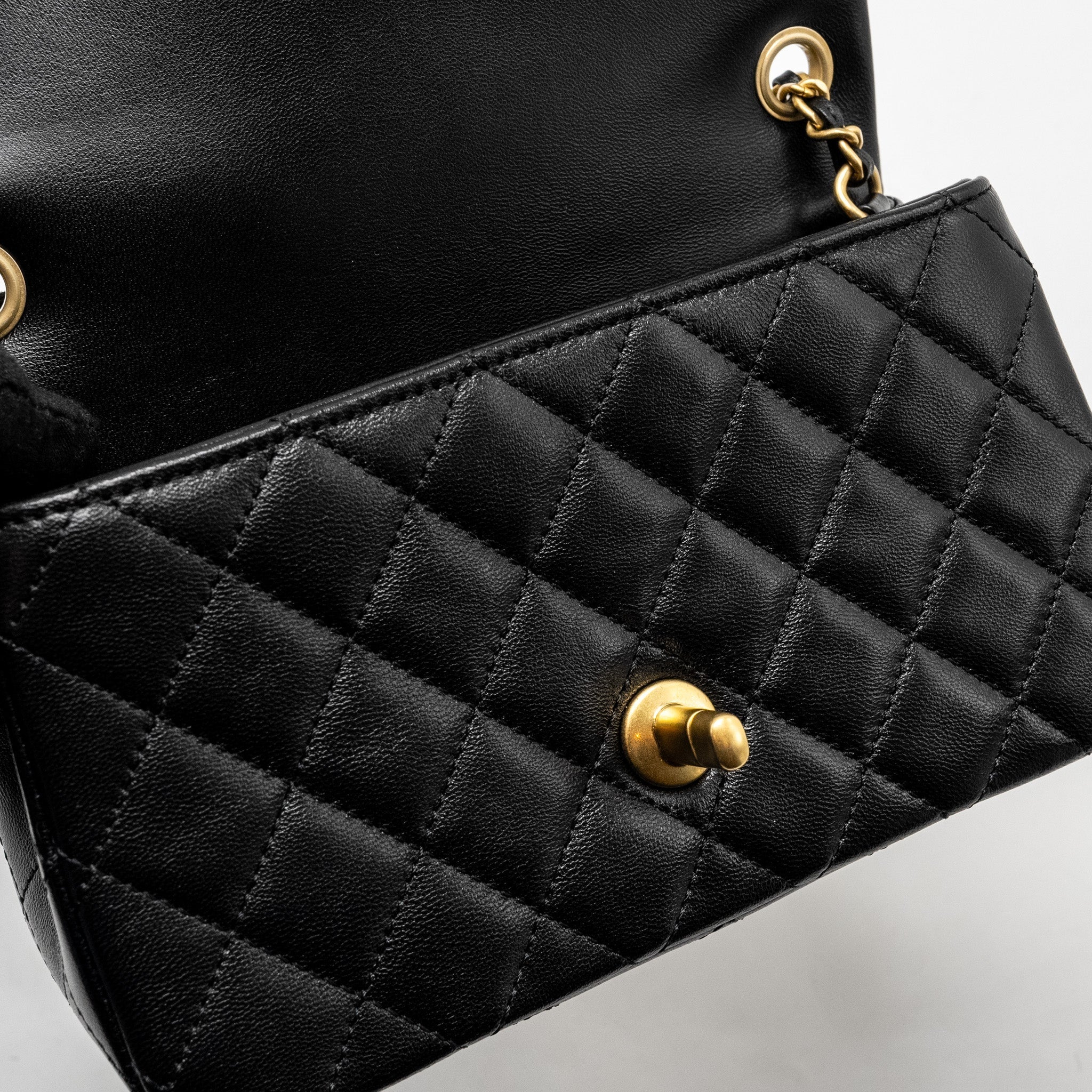 chanel-pearl-crush-mini-rectangular-flap-bag-shiny-lambskin-black-ghw-microchip