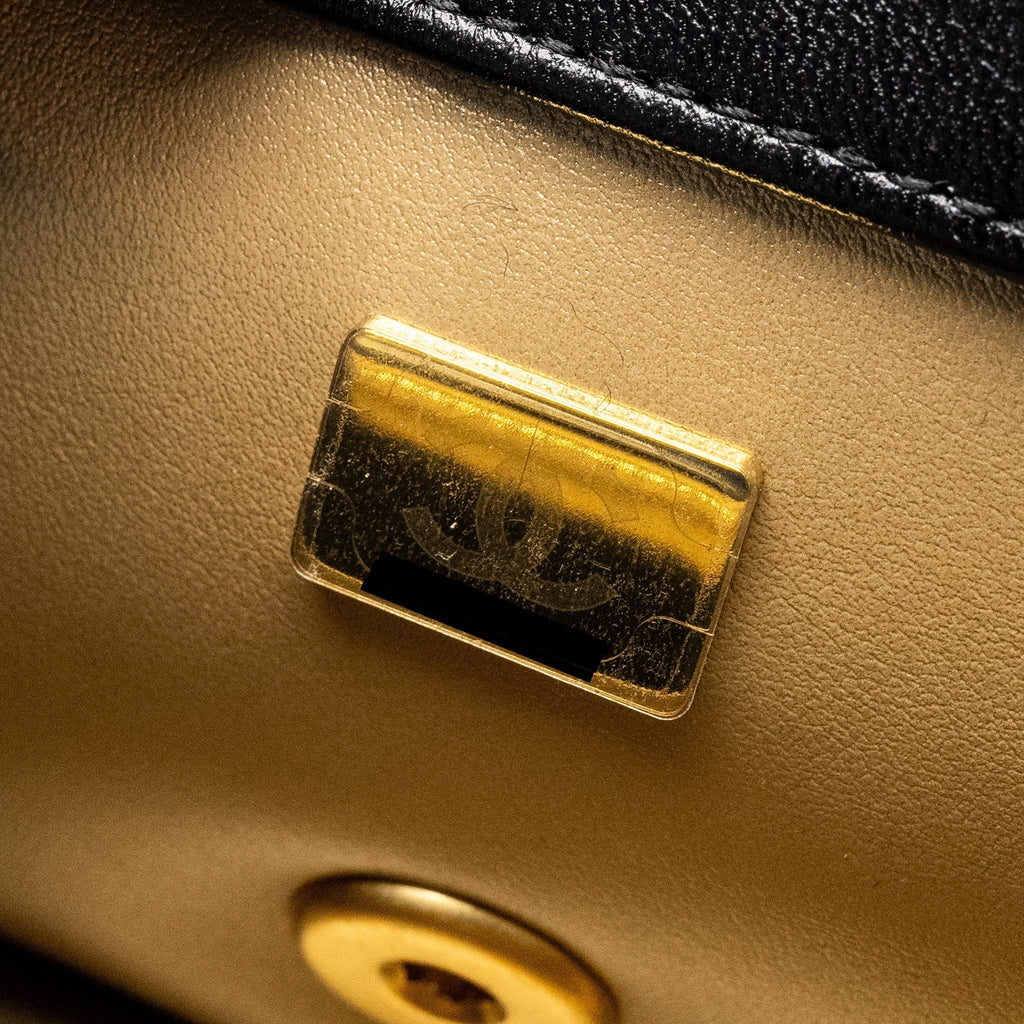 chanel-pearl-crush-mini-rectangular-flap-bag-shiny-lambskin-black-ghw-microchip