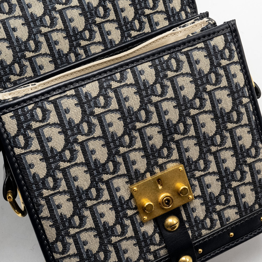 dior-addict-vertical-messenger-bag-oblique-canvas-blue-ghw-1
