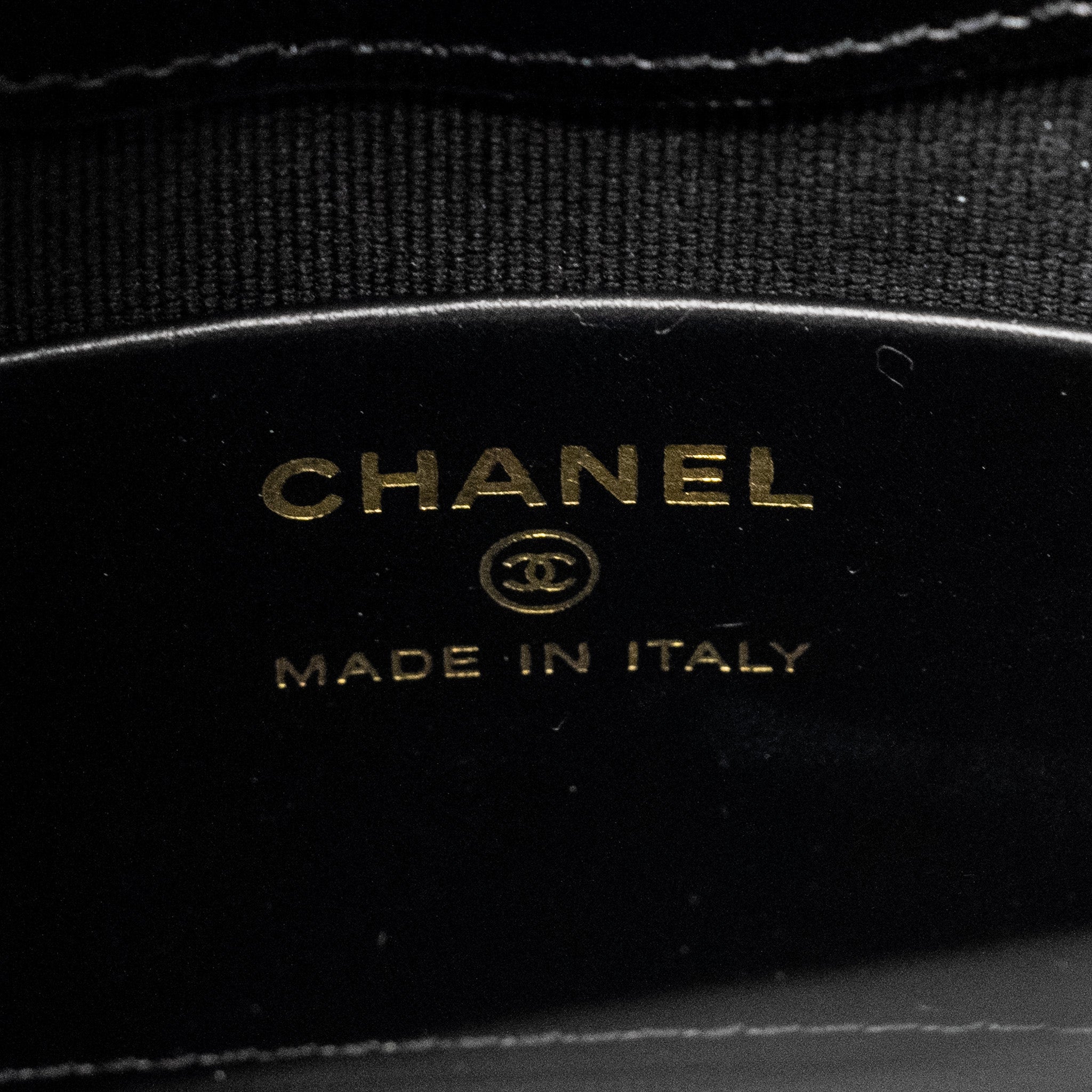 chanel-mini-31-clutch-with-chain-shiny-lambskin-black-lghwmicrochip
