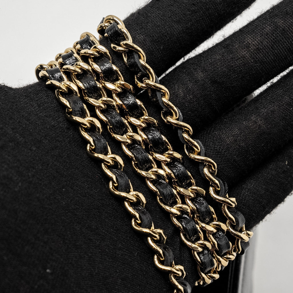 chanel-mini-31-clutch-with-chain-shiny-lambskin-black-lghwmicrochip