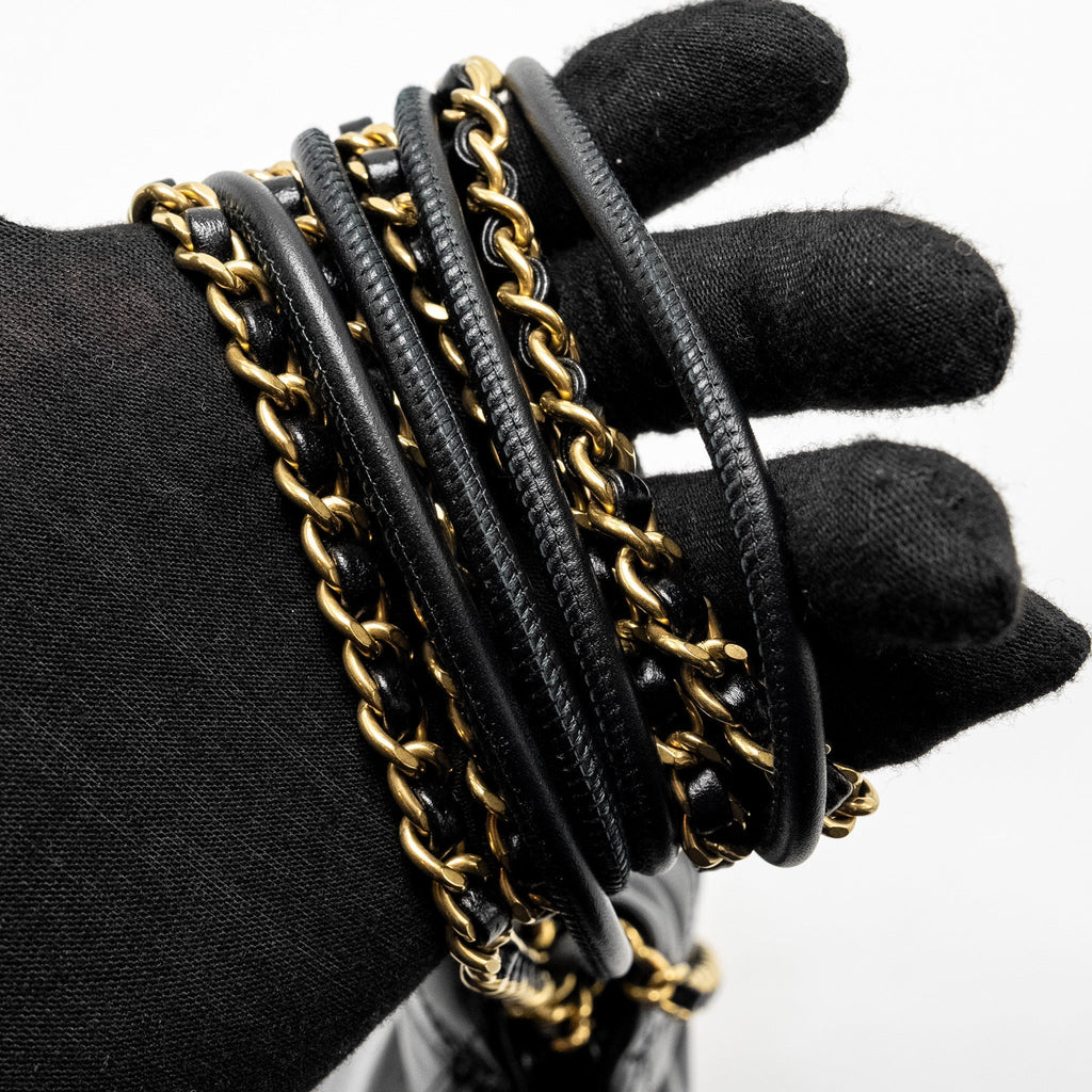 chanel-23k-mini-22-bag-shiny-calfskin-black-ghw-microchip