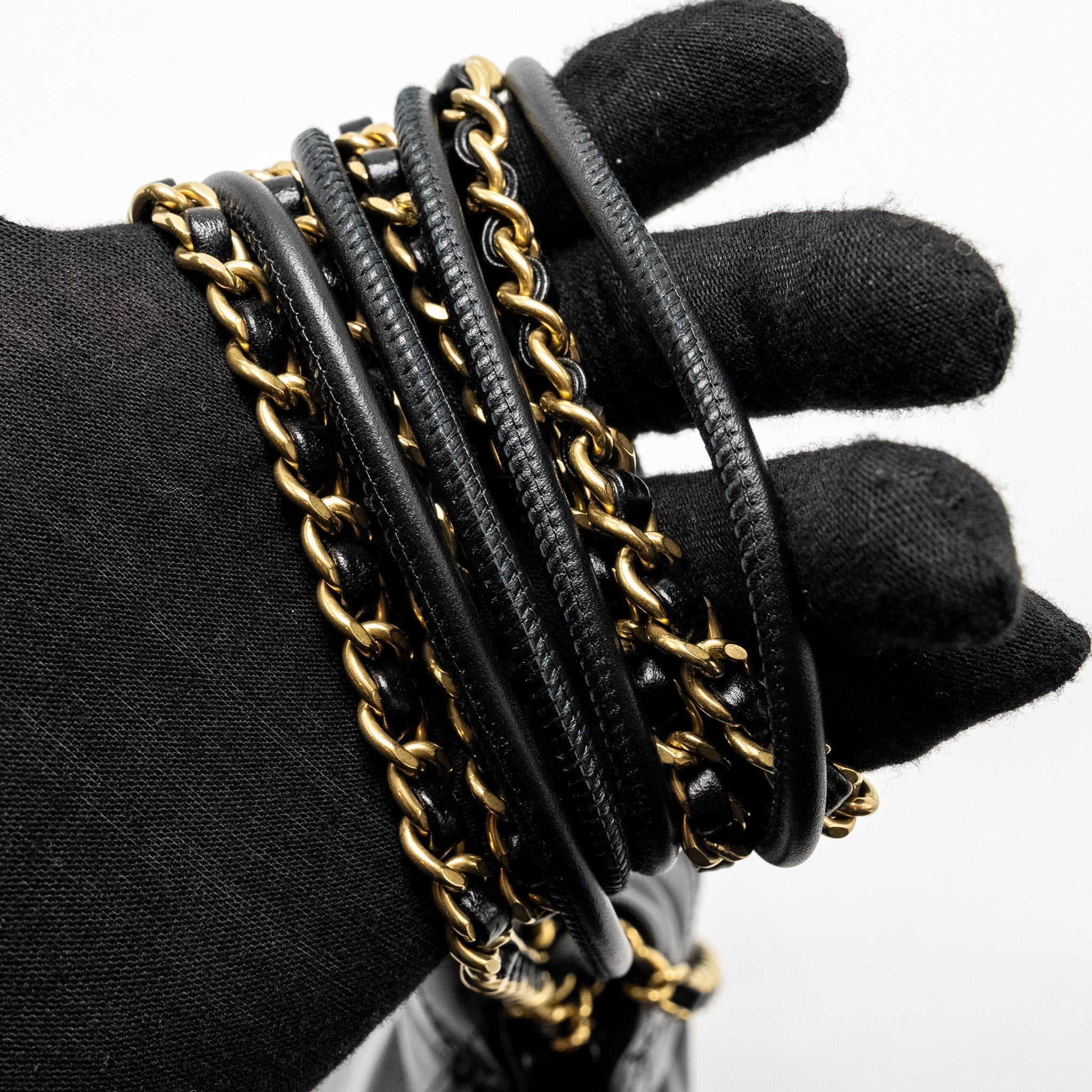 chanel-23k-mini-22-bag-shiny-calfskin-black-ghw-microchip