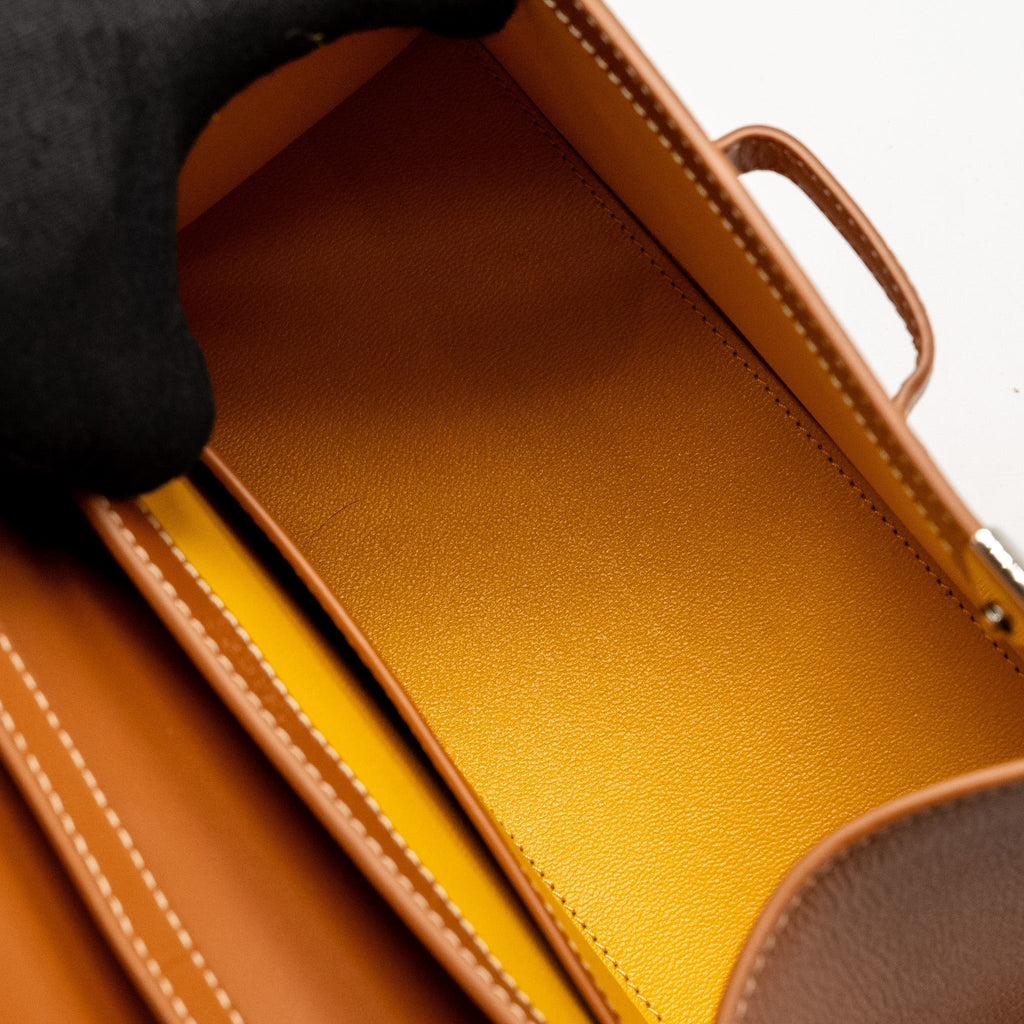 goyard-structure-saigon-pm-bag-calfskin-tan-shw