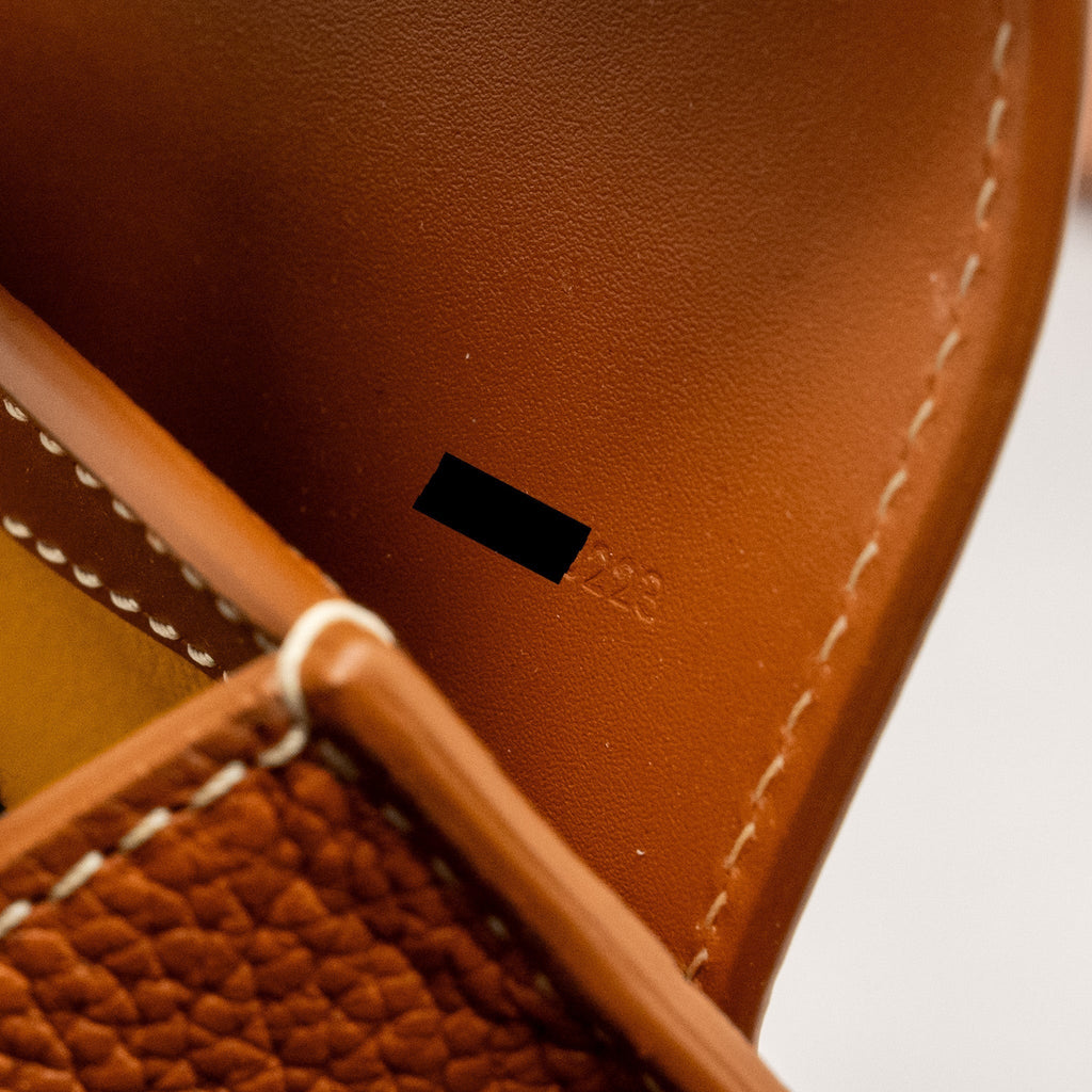 goyard-structure-saigon-pm-bag-calfskin-tan-shw