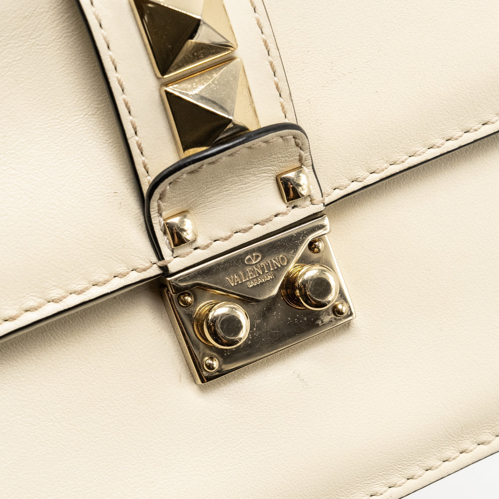 valentino-garavani-rockstud-glam-lock-chain-bag-leather-white-lghw-1