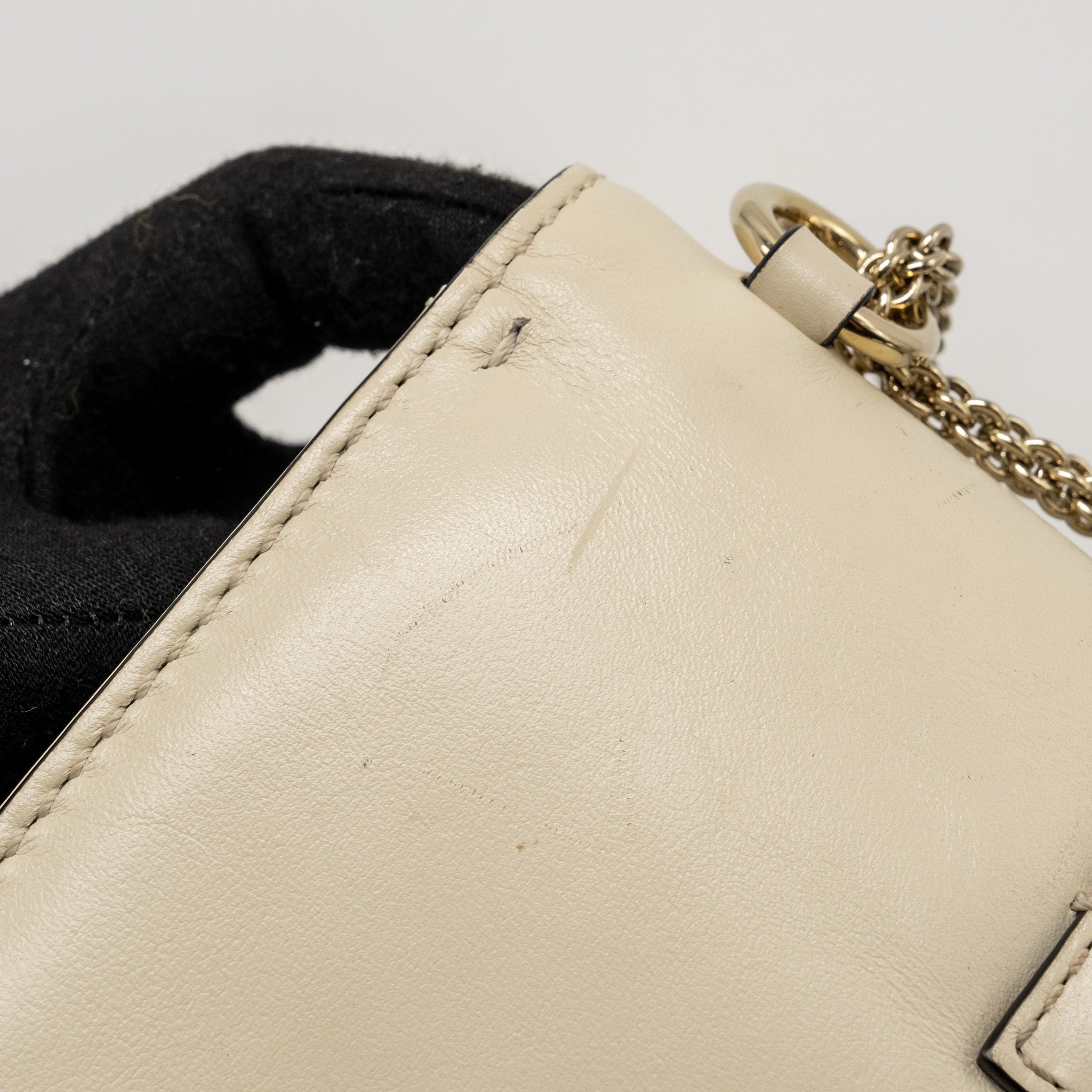 valentino-garavani-rockstud-glam-lock-chain-bag-leather-white-lghw-1