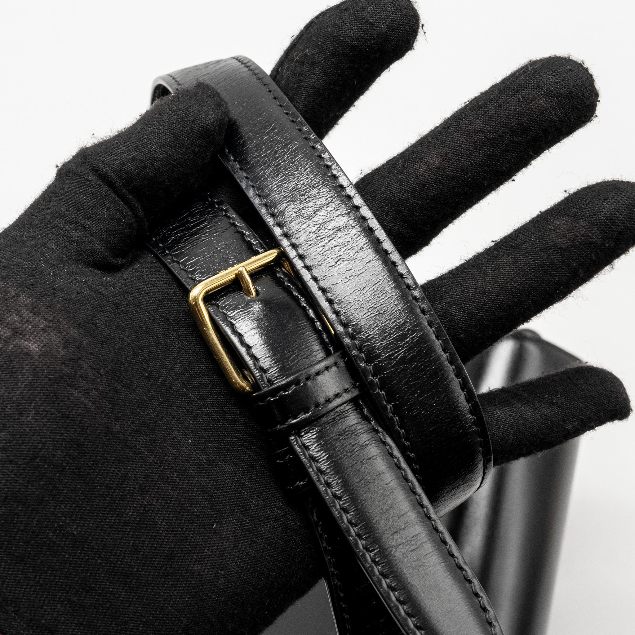 celine-classic-triomphe-bag-shiny-calfskin-black-ghw