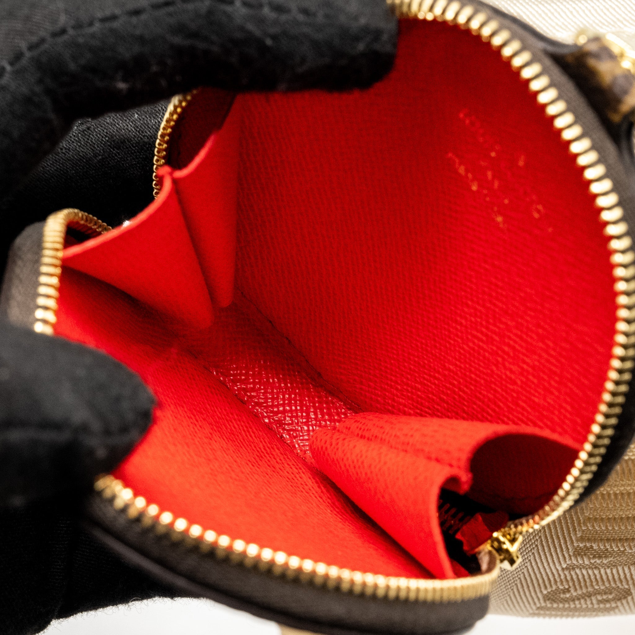 louis-vuitton-onthego-pm-monogram-reverse-canvas-ghw-copy
