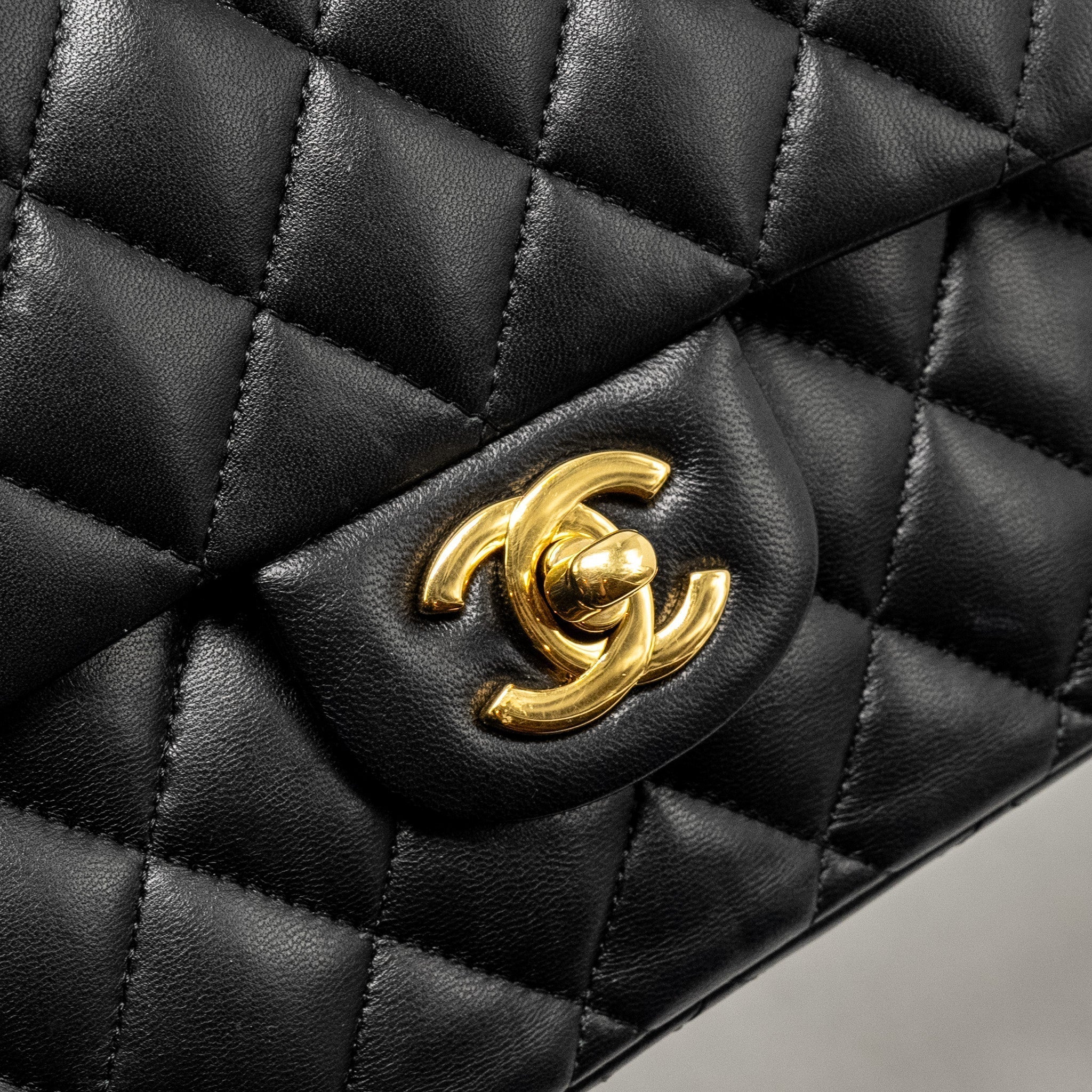 chanel-medium-classic-double-flap-bag-lambskin-black-ghw-7