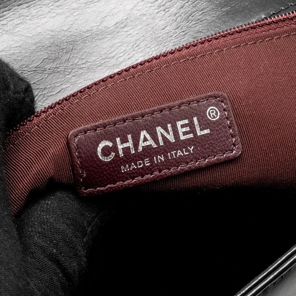 chanel-new-medium-chain-edge-boy-bag-calfskin-black-ruthenium-shw
