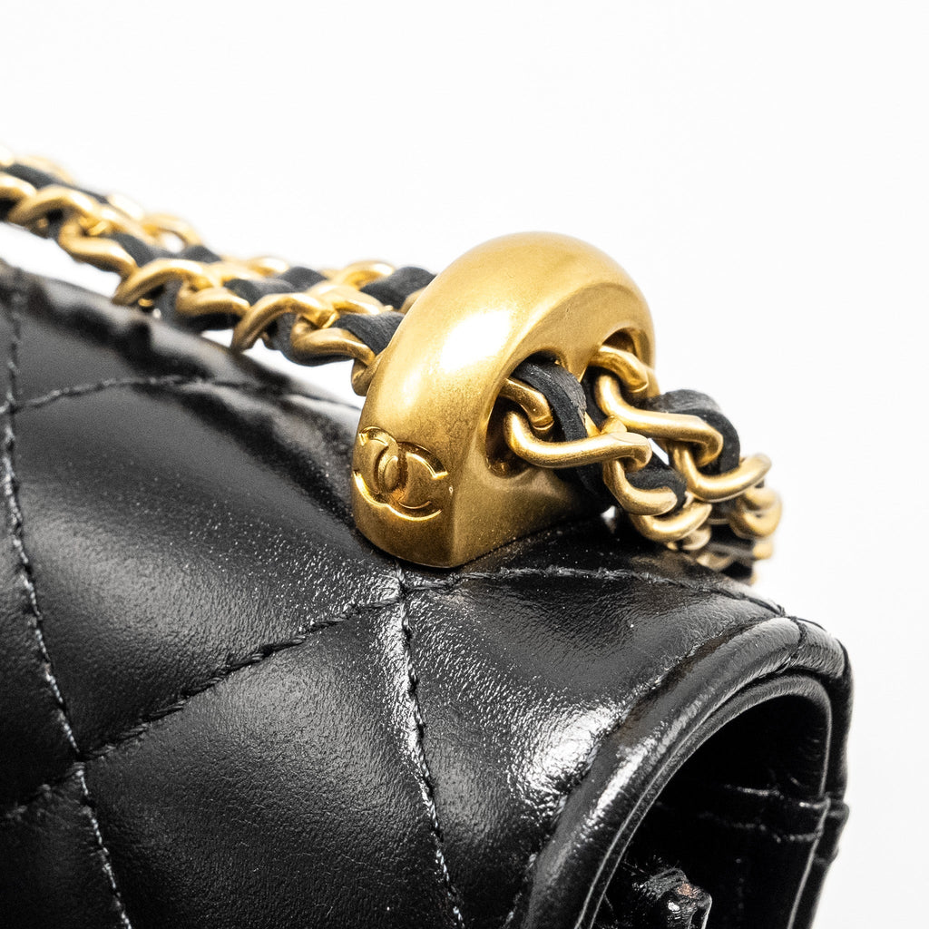 chanel-21a-gold-crush-mini-flap-clutch-with-adjustable-chain-calfskin-black-ghw-copy