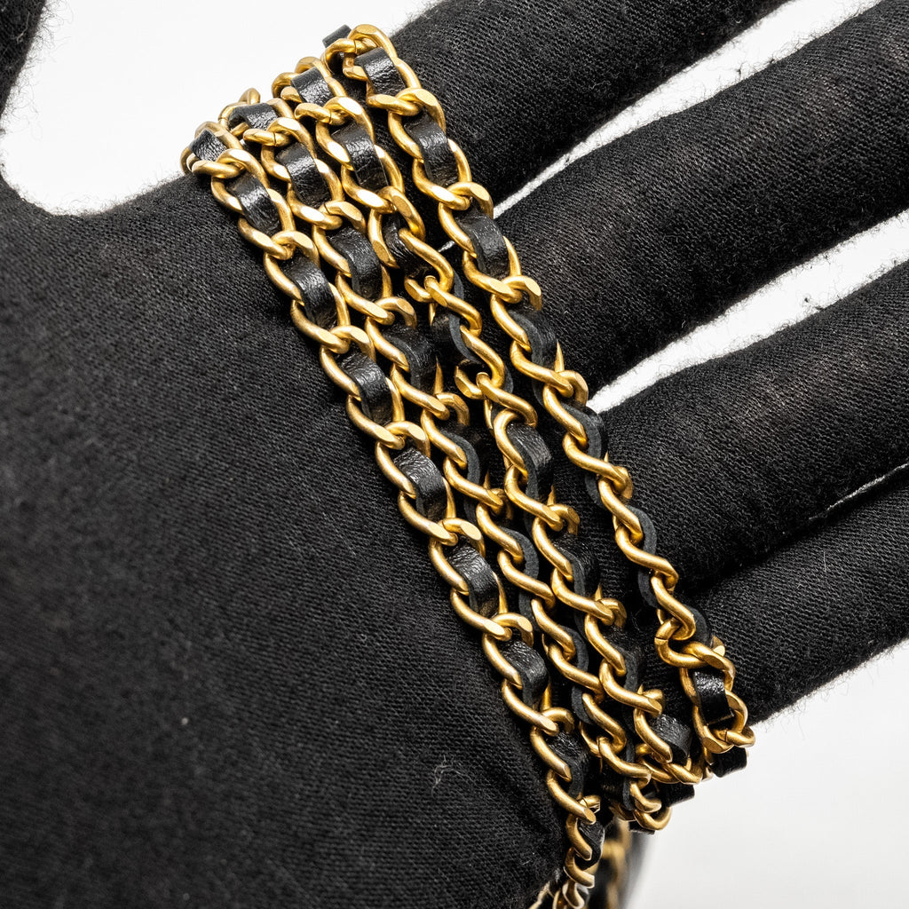 chanel-21a-gold-crush-mini-flap-clutch-with-adjustable-chain-calfskin-black-ghw-copy