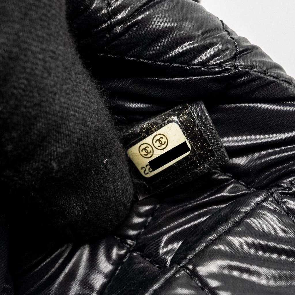 chanel-boy-pouch-lambskin-black-ruthenium-hardware