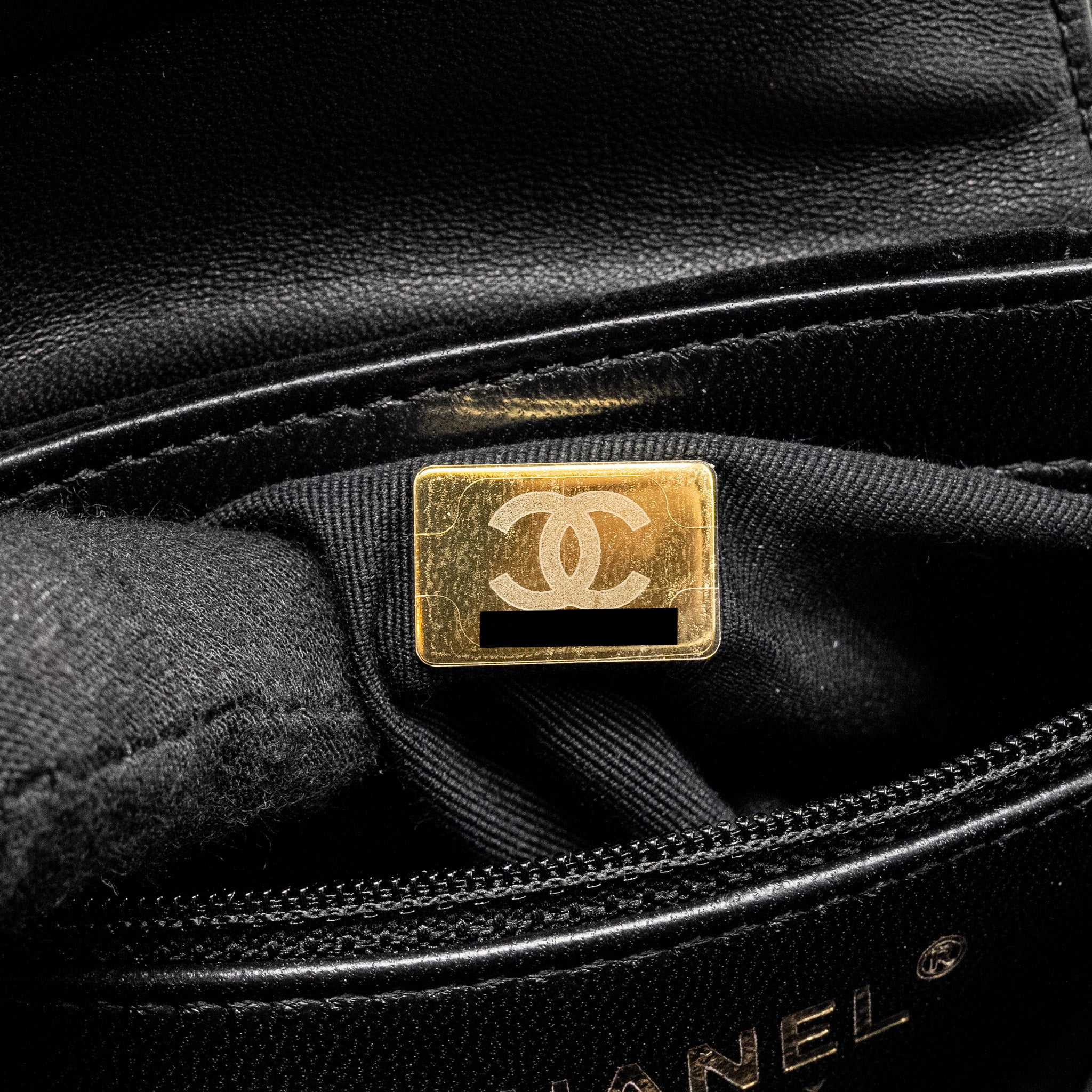 chanel-24a-mini-shopping-tote-mini-kelly-velvet-black-ghw-microchip