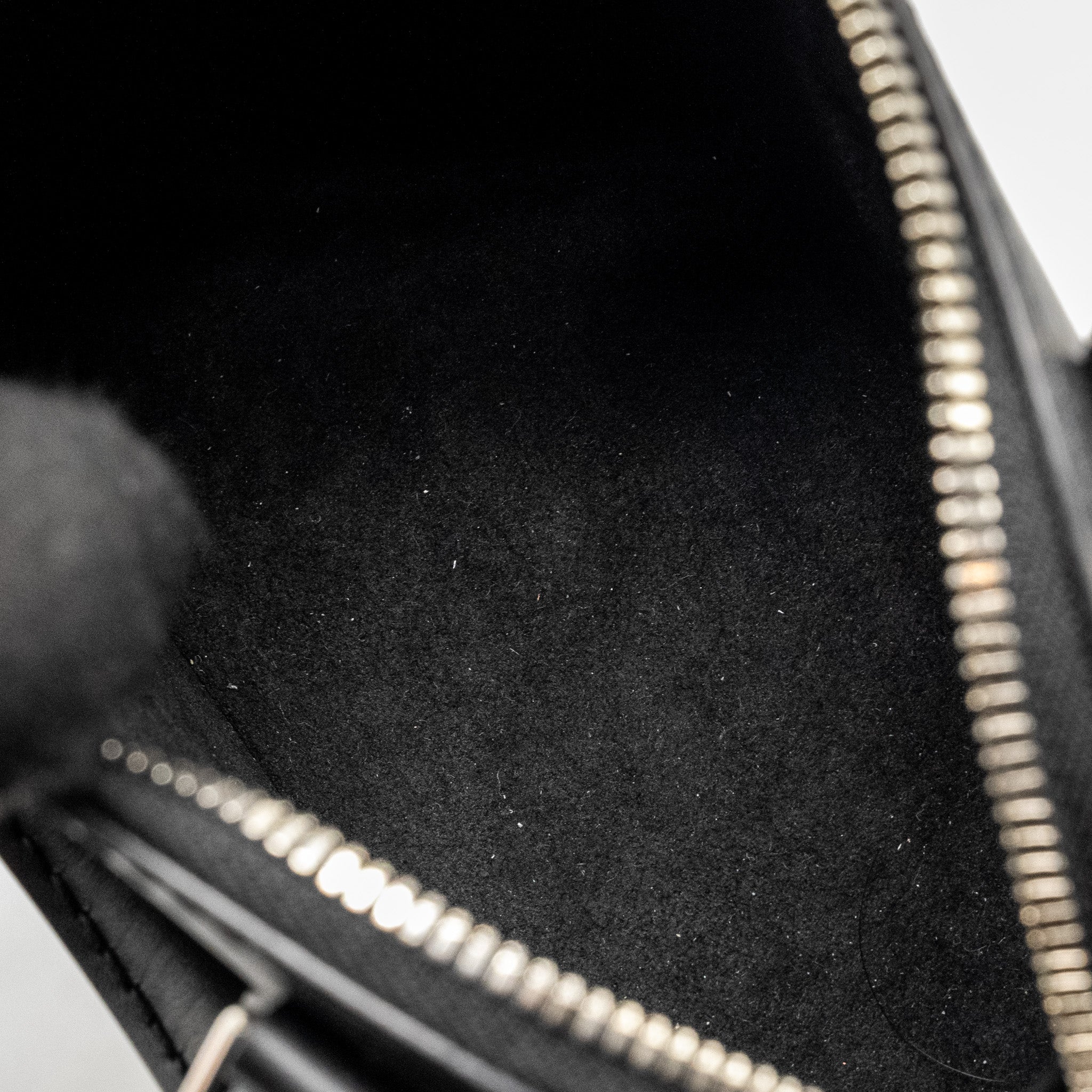 louis-vuitton-alma-nano-epi-black-ghw