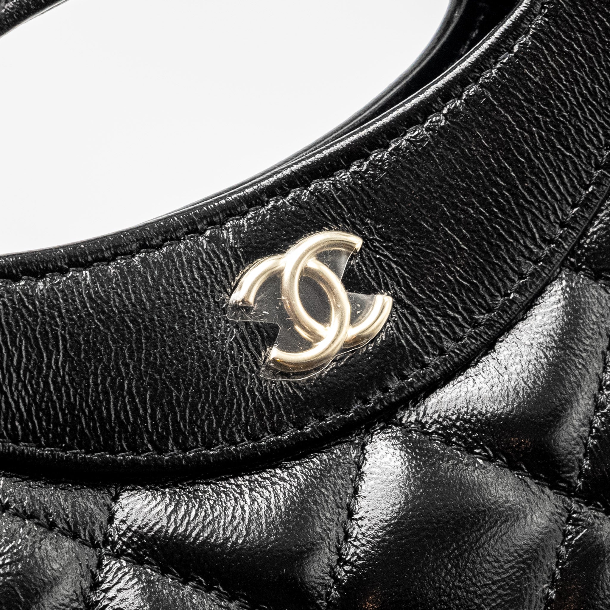 chanel-mini-31-clutch-with-chain-shiny-calfskin-black-lghwmicrochip