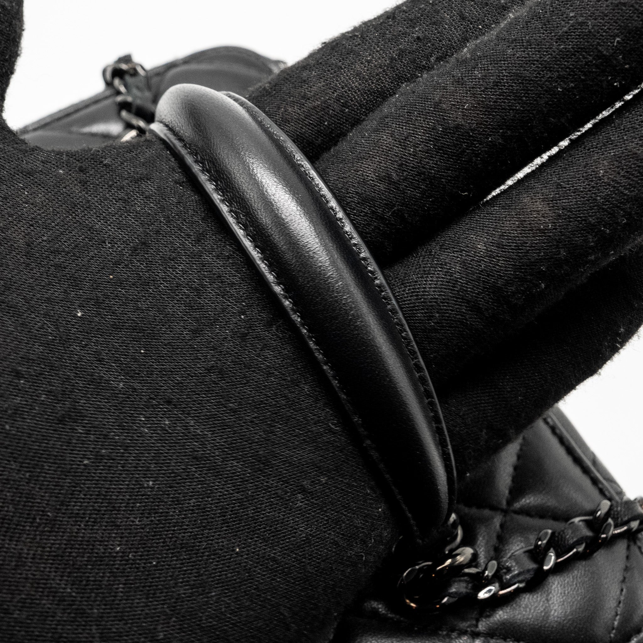 chanel-long-vanity-case-lambskin-so-black-microchip