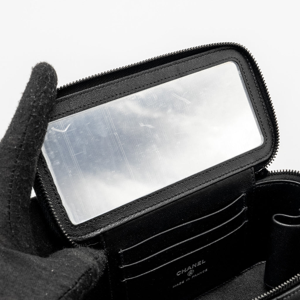 chanel-long-vanity-case-lambskin-so-black-microchip