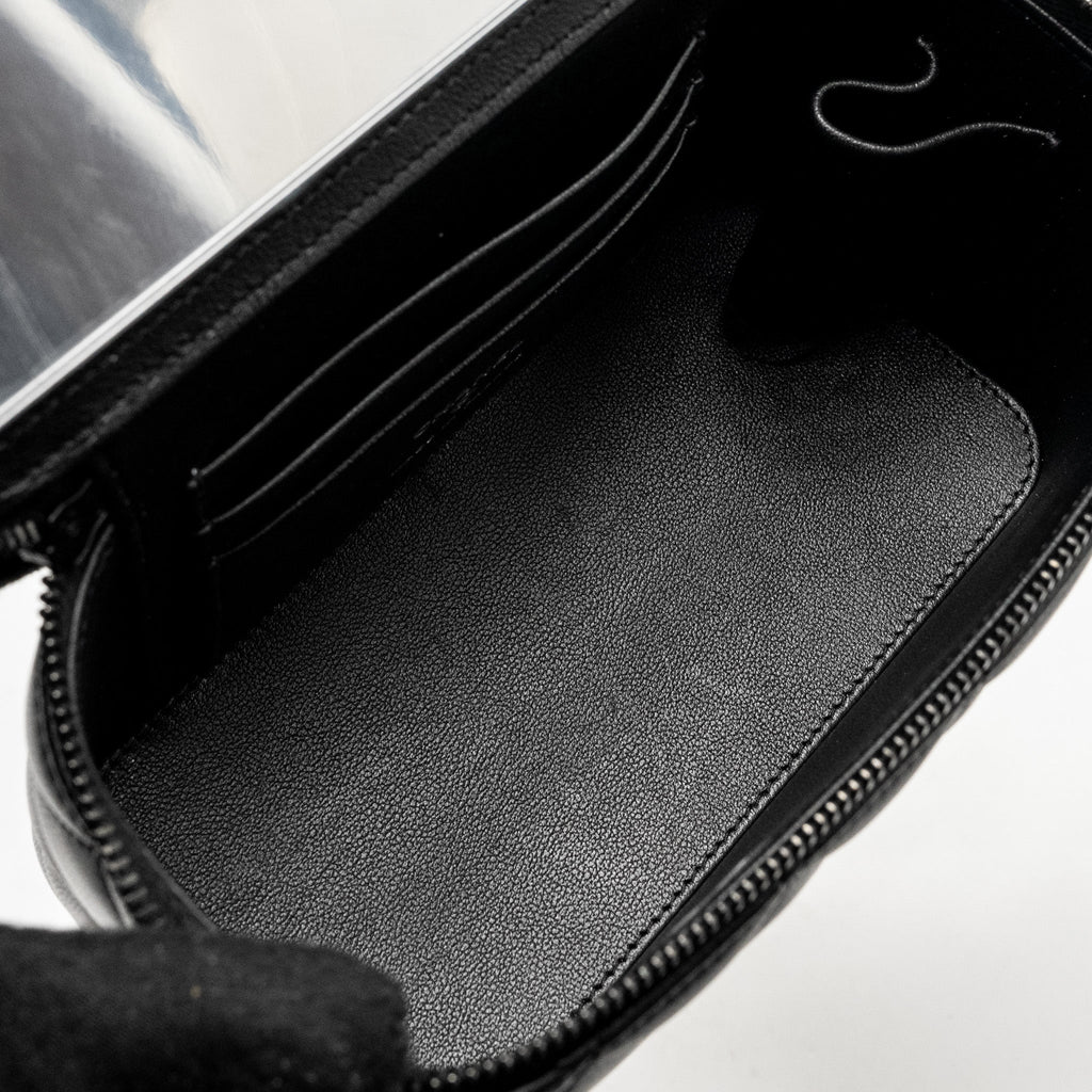 chanel-long-vanity-case-lambskin-so-black-microchip
