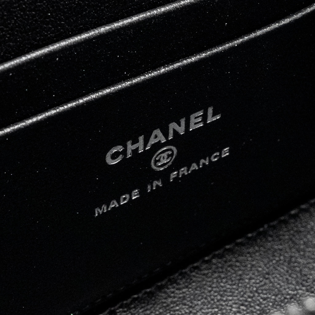 chanel-long-vanity-case-lambskin-so-black-microchip