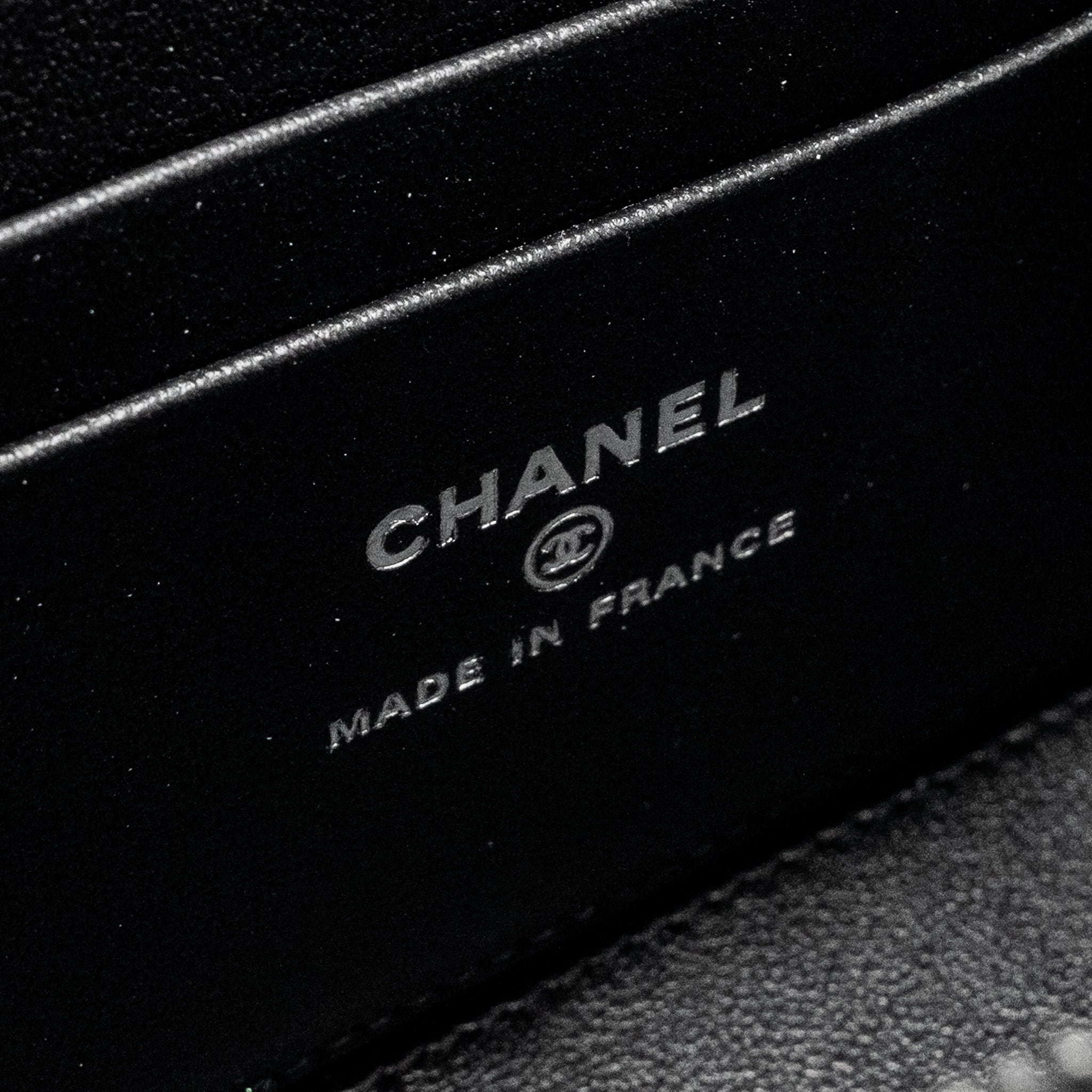 chanel-long-vanity-case-lambskin-so-black-microchip