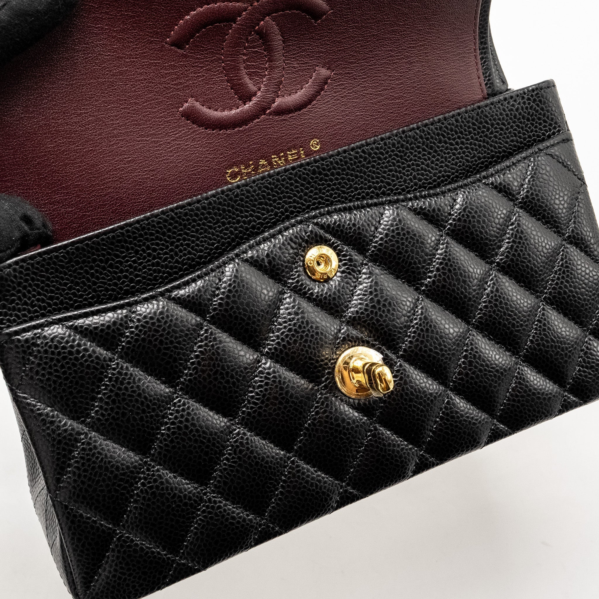 chanel-small-classic-double-flap-bag-caviar-ghw