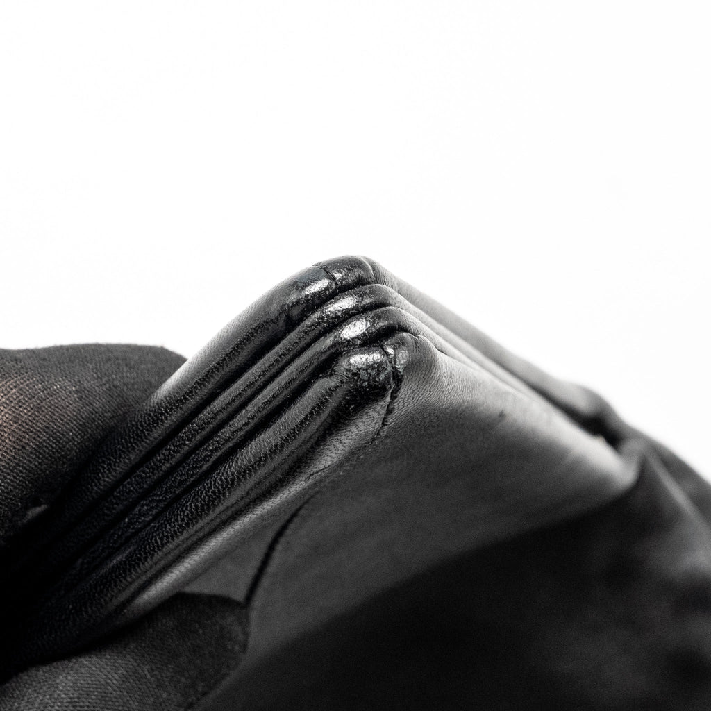 bottega-veneta-trine-envelop-clutch-leather-black-shw