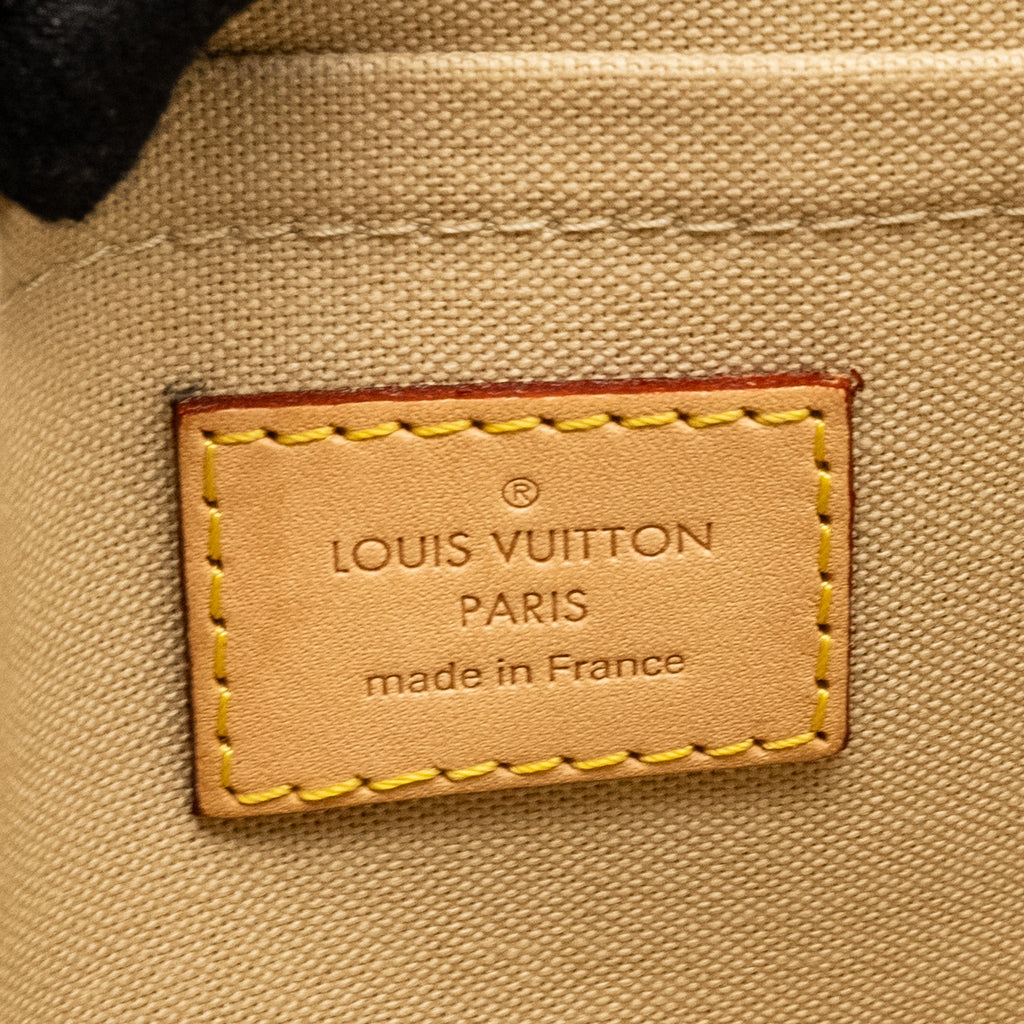louis-vuitton-favorite-mm-damier-azur-canvas-ghw